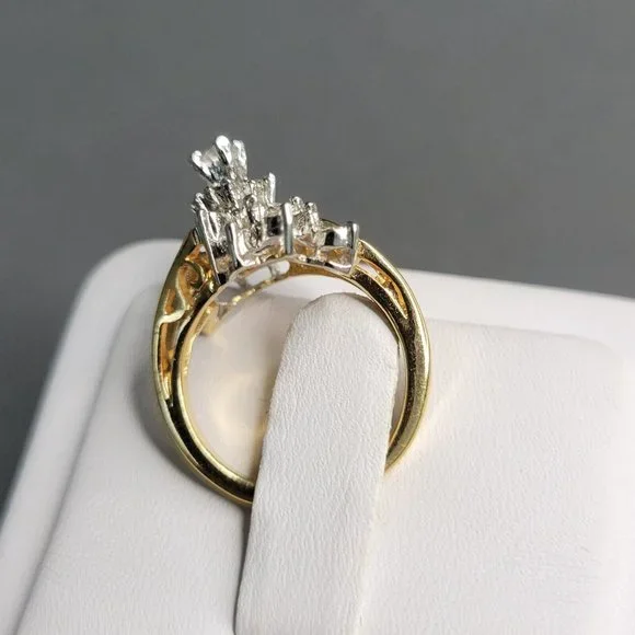 18KHGE Gold Electroplated Womens Rhinestone Design Fashion Ring Size 5 3/4 - Picture 3 of 7